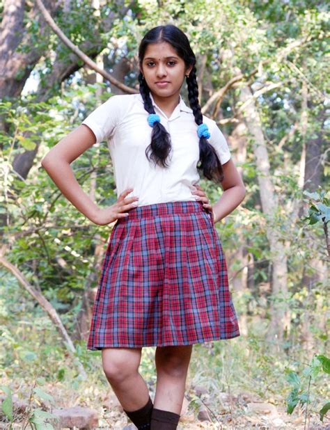 Real Life Girls Mallu Girl Uthiram Actress In School Girl Uniform With