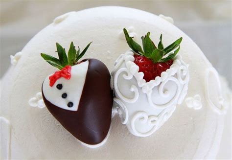 Weddings And Banquets Royal Vista Golf Club Wedding Strawberries