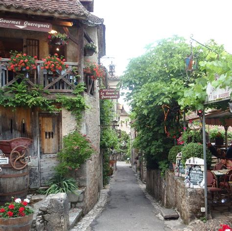 In fact, outside of france, i dare say that it is completely unknown. 5 unforgettable moments in Saint-Cirq-Lapopie