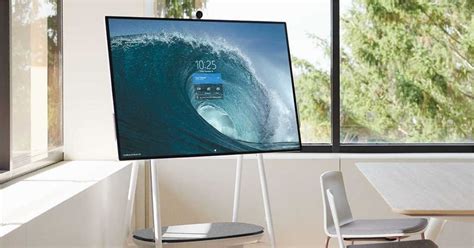 Microsoft Surface Hub 2s With 4k Resolution Screen Launched Price And