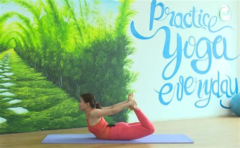 Ở Nhà Tránh Covid 19 Chuỗi động Tác Yoga Tại Nhà Giúp Giảm đau Mỏi Vai Gáy