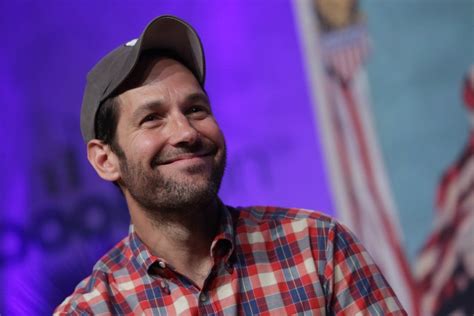 Enjoy Over 2 Decades Worth Of Charming Paul Rudd Smirks Paul Rudd