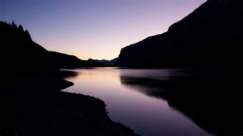 Download Wallpaper 1600x900 Lake Night Reservoir Hills Dark