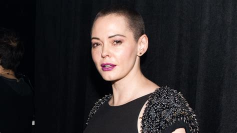 Rose Mcgowan Opens The Womens Convention By Calling Out Sexual Harassment In Hollywood Glamour