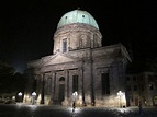 File:St. Elisabeth, Nuremberg by night.JPG - Wikimedia Commons