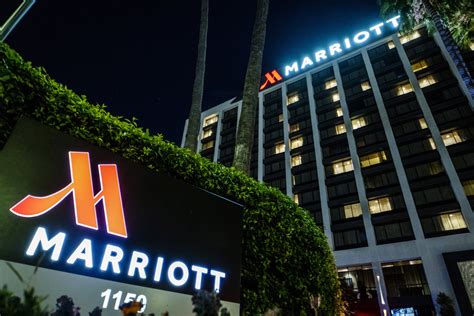 Marriott Mar Lowers Estimates Citing Slowing Travel Demand Bloomberg