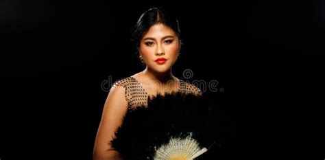 Asian 20s Woman Chubby Wear Black Fur Jacket Red Lips And Freckles Over