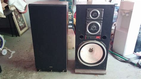 Fisher Tall Floor Speaker System Model Stv 890 Pair Of