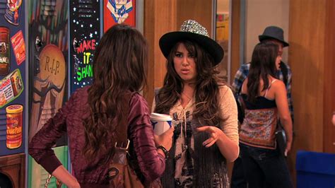 The Birthweek Song 1x04 Victorious Image 26759967