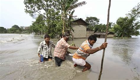Fresh Floods Hit Assam 78000 People Affected Assam News Zee News