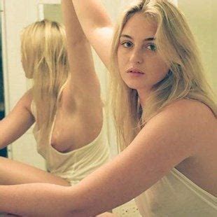 Iskra Lawrence Nude Photos Naked Sex Videos