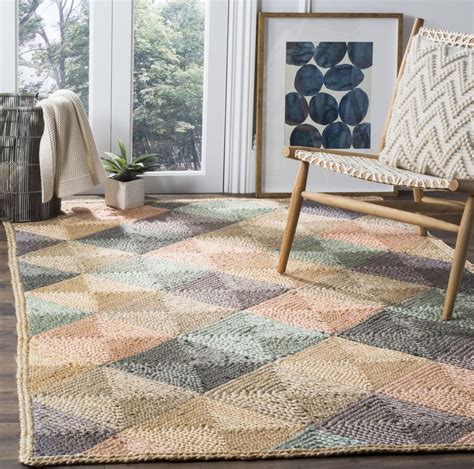 Hand Woven Jute Rug In A Modern Geometric Pattern With A