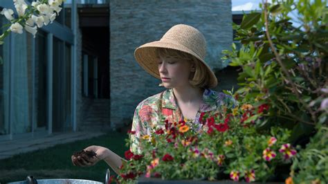 Haley Bennett And Austin Stowell Choke On Gender Norms In ‘swallow I D
