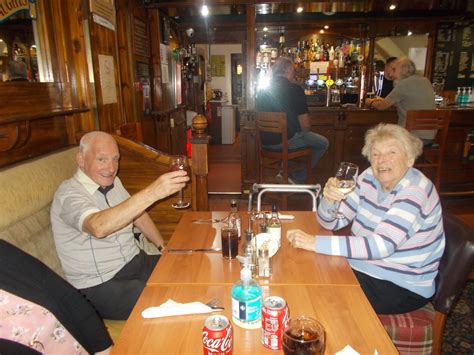 Pub Outing For Our St Ronans Residents St Ronans Balhousie Care Group