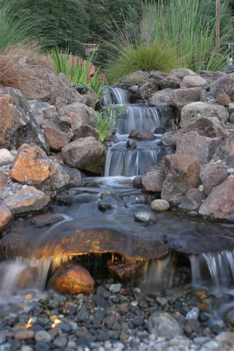 Steine und pflanzen nach belieben. Wasserfall im Garten selber bauen - 99 Ideen, wie Sie die ...