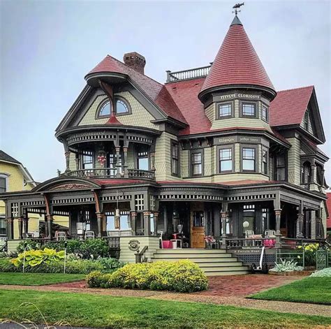 Get Inspired By The Many Styles Of Victorian Homes Victorian Homes