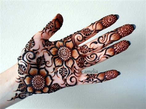 Did you scroll all this way to get facts about mehandi designs? 20 Latest Shaded Mehndi Designs For All Occasion ...