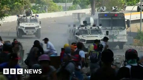 Venezuela Crisis Protesters Clash With Security Forces Bbc News