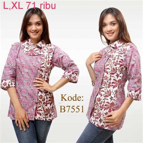 Model baju batik kantor desain terbaru. Model Baju Atasan Batik Wanita Modern | Model Baju Batik