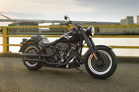 Features chassis, suspension & brake include high performance home suspension front suspension, mono shock rear suspension. 2016 Harley-Davidson Fat Boy S Is Only Available in Black ...