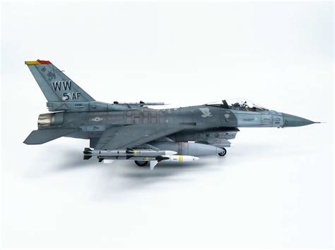 Tamiya F 16cj Block 50 Fox Two Models