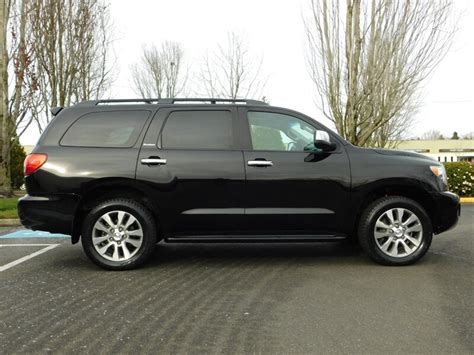 Toyota sequoia 2001, sunroof wind deflector by weathertech®. 2013 Toyota Sequoia Platinum 4X4 / Leather DVD NAVI/1-OWNER /NEW TIRES