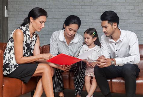 Menjalin Hubungan Yang Baik Antara Orang Tua Dan Guru Moms Indonesia