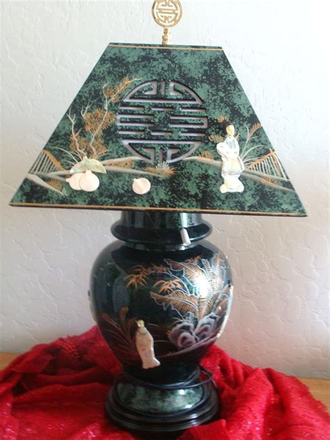 Avon Treasures Oriental Green Lamp With Geisha Ladies And Lamp Shade