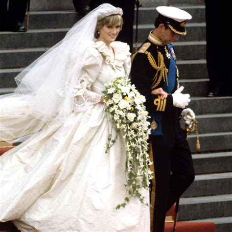 Princess Dianas Wedding Dress To Be Displayed At Kensington Palace