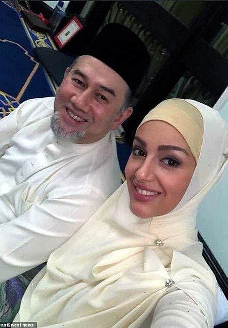 Oksana Voevodina Who Married Malaysian King Reveals Photo Of Son