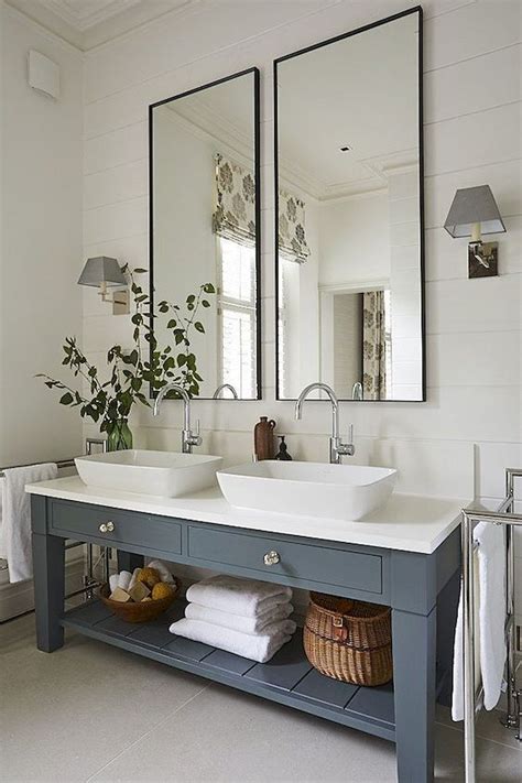 So, if you are looking to update a vanity in your bathroom, these farmhouse style single sink vanities are perfect. 60 Fantastic Farmhouse Bathroom Vanity Decor Ideas And ...
