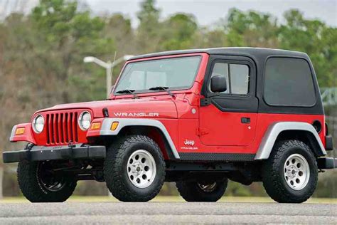 Buying Guide The 1997 2006 Jeep Wrangler Tj Autotrader