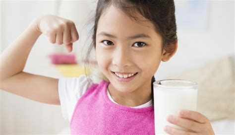 10 Health Benefits Of Drinking Milk Regularly