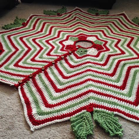 Free Easy Crochet Christmas Tree Skirt Patterns Learn How To Crochet A