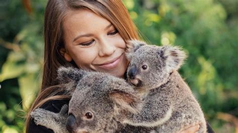I'll have one a cup of tea every morning with breakfast, which will be a brown rice and vegetable bowl, irwin told the sun. Bindi Irwin reveals she will walking down the aisle with a ...
