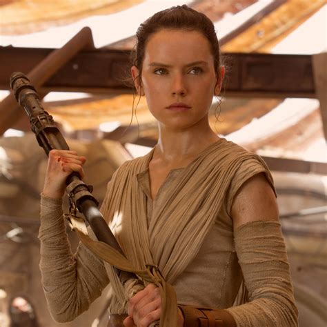 Star Wars Episode Viii News Update Rumors Spoilers Reys Portrait