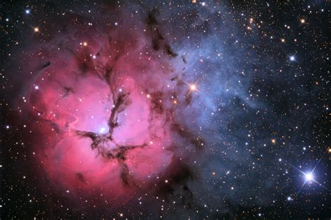 Apod 2009 July 7 The Trifid Nebula In Stars And Dust