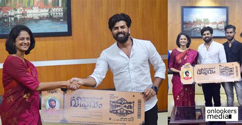 Thiruvananthapuram collector issues high alert in the district. Sunny Wayne hands over the first ticket of French Viplavam ...