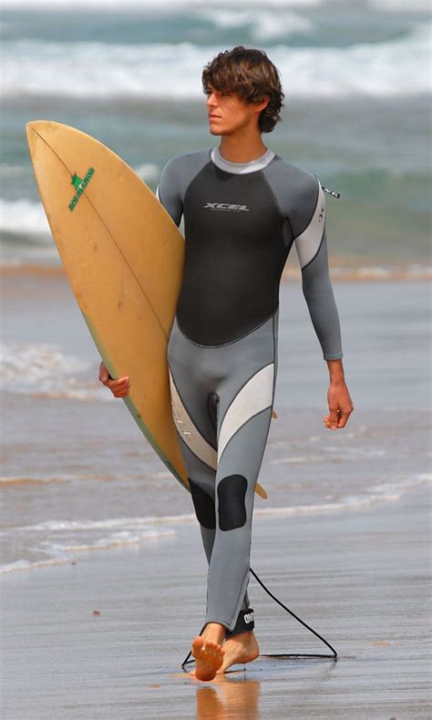 Surfer Wet Suit Fotos De Hombres Guapos Chicos Musculosos Hombres