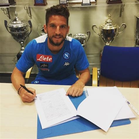 Find out everything about dries mertens. Dries Mertens Height, Weight, Age, Body Statistics ...