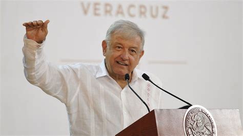 amlo señala que habrá revisión de contratos con odebrecht