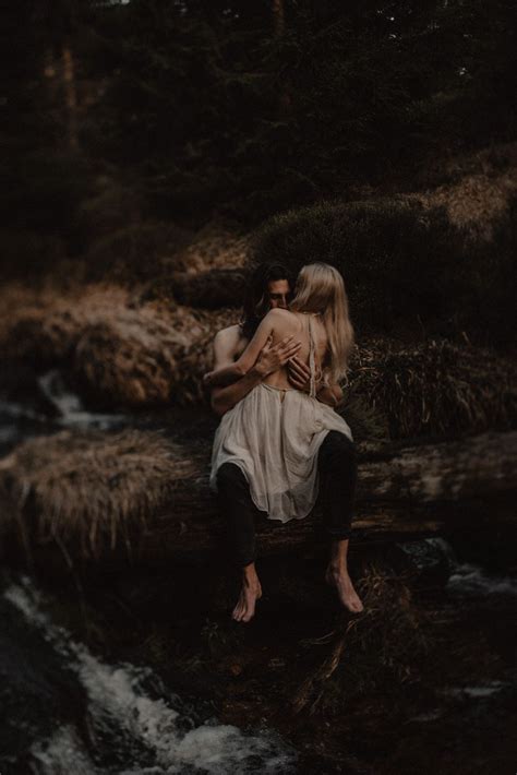 intimate couple photography nature photoshoot posing inspiration by josée lamarre › beloved