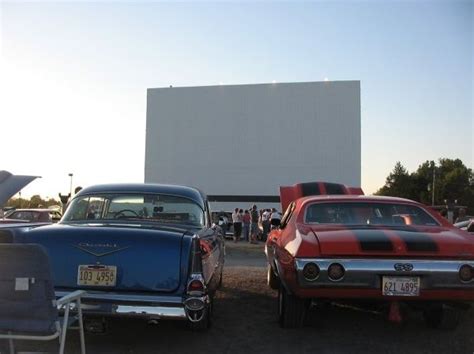 Look out for the next one in your area or dm us if you want to do a. Drive-In Movie Theaters in Illinois | Drive-In Movie ...