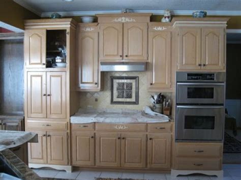 I have ceramic tile floors in tan. kitchens with pickled oak cabinets | Oak kitchen cabinets, Kitchen, Oak kitchen