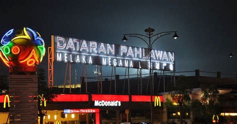 Pahang east coast mall berjaya megamall mentakab star mall. Tempat Menarik Untuk Di Kunjungi di bandar Hilir - Dataran ...