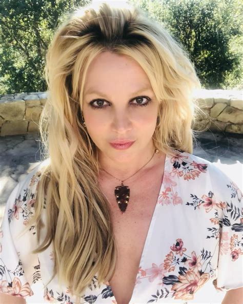 Britney Spears Poses Fully Naked In Risqu Full Frontal Nude Photo As