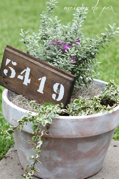 Aged copper pot with succulents. These 20 DIY Housewarming Gifts Are The Perfect Thank You
