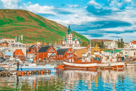 10 Of The Best Towns In Iceland You Need To Visit Hand Luggage Only