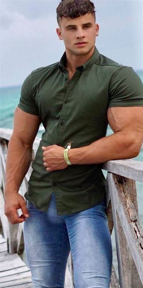 Muscular Dude In Skintight Bulging Jeans Sexy Men Slim Fit Men