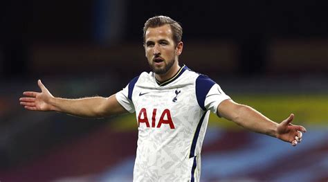 One of our own, harry kane has risen from our academy to establish himself as one of the best strikers around. Martin Keown compares Harry Kane to Dennis Bergkamp and ...
